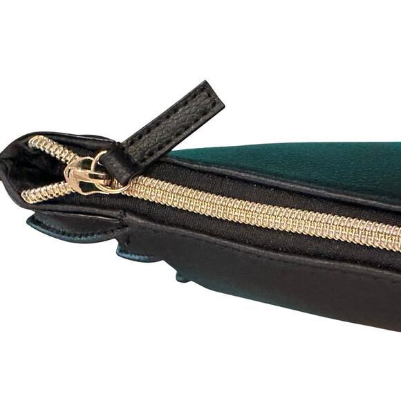 Jeffree Star BAT WING makeup bag! - Picture 4 of 10